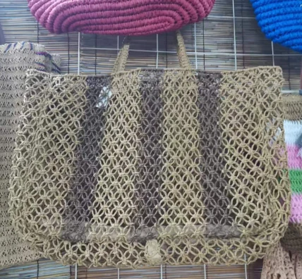 براؤن ہاتھ سے بنے ہوئے بڑے کھوکھلی خواتین کا بیگ