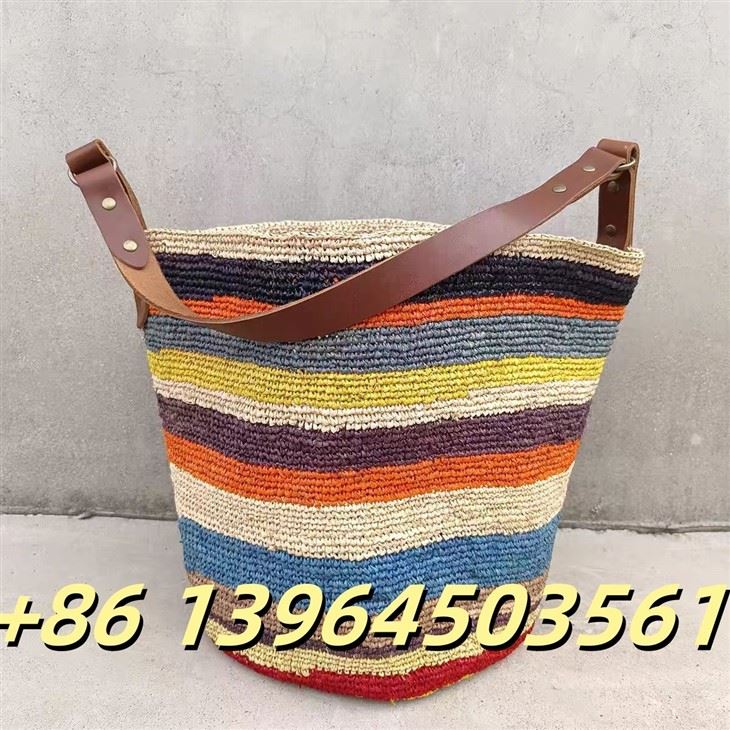 رنگین رافیا ویمن بسکیٹ