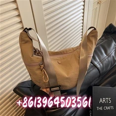 مین نایلان کندھے کا بیگ